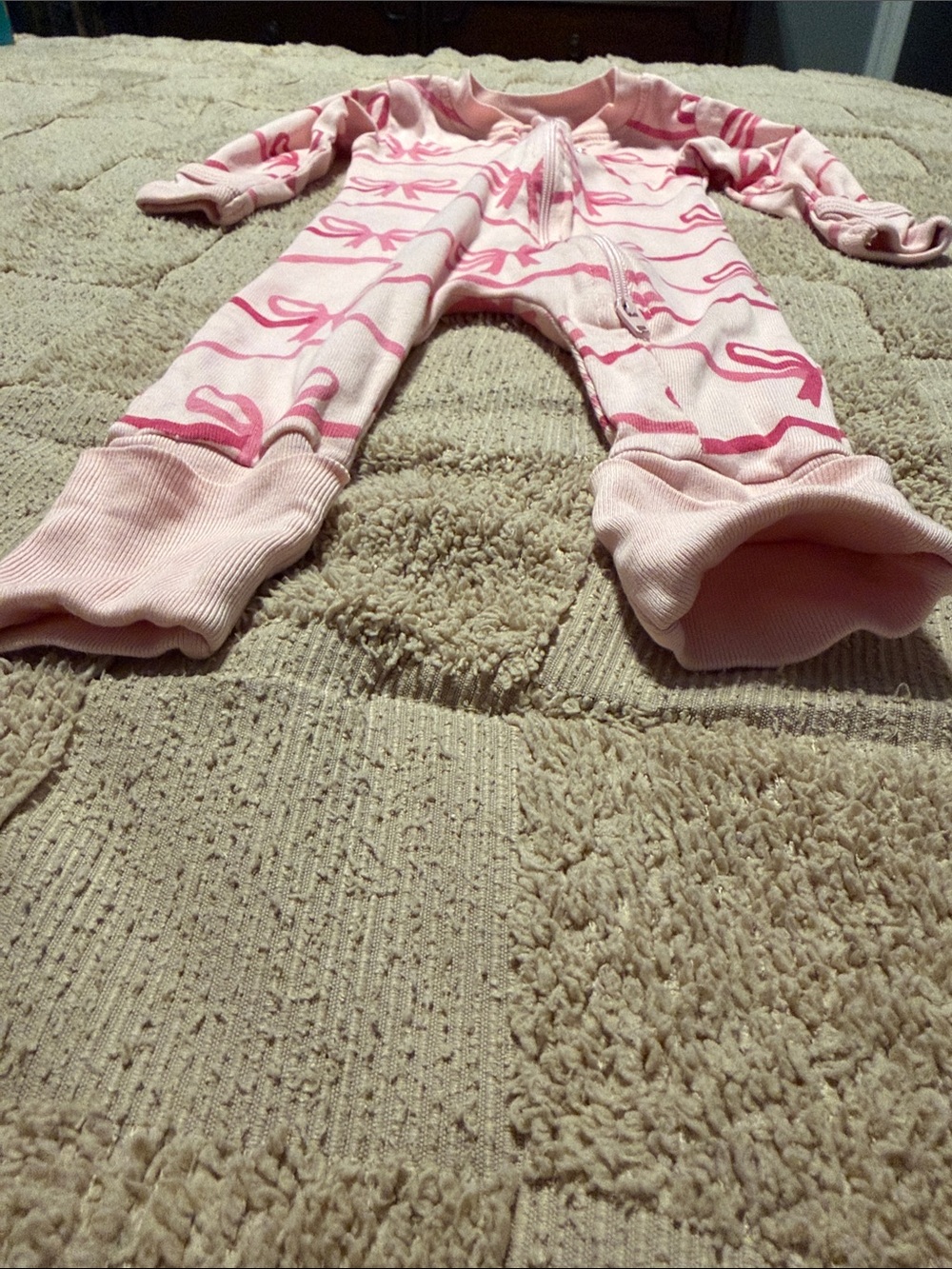Paris Hilton Light Pink Footed One-Piece with Dark Pink Bow Print - Picture 2 of 4